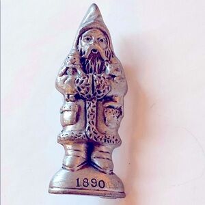 PEWTER Santa Claus Brooch